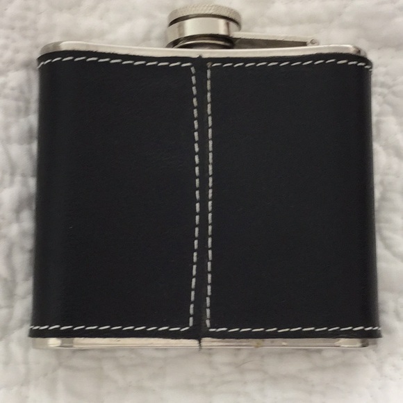 Travel liquor carrier - Picture 2 of 5